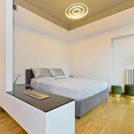 Boutique Cairoli 30 *